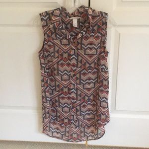H&M geometric button down blouse